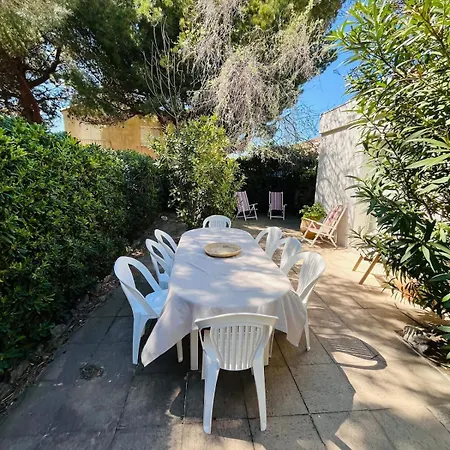 Maison De Villa Fleury (Aude)