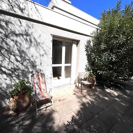 Maison De